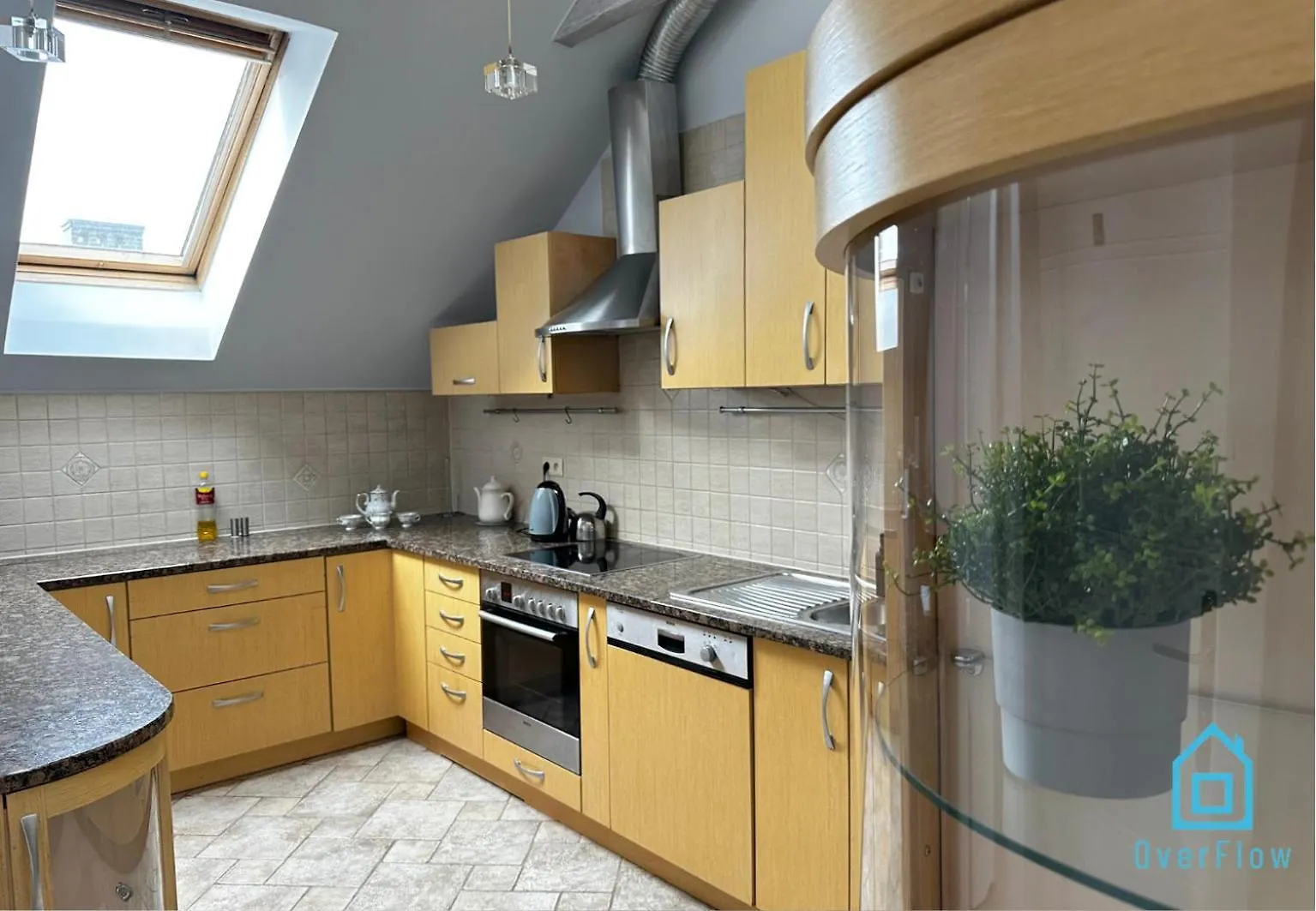 ホームステイ Attic Room - Charming Place, 15 Minutes To Gdansk Old Town & 5 Minutes To Seaside